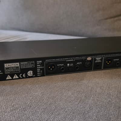 dbx 166XL Stereo Compressor / Limiter / Gate  - Black image 3