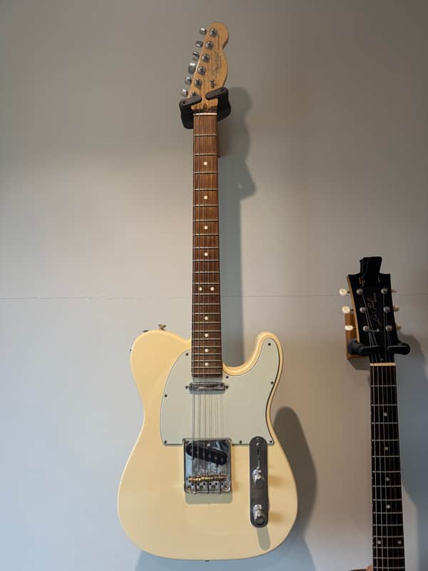 Fender American Pro Telecaster Rosewood Fingerboard, Olympic White 2019 - Olympic White image 1