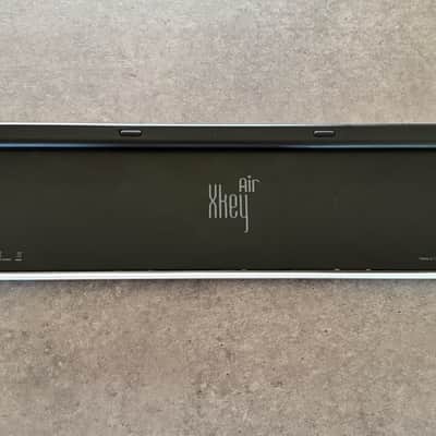 CME Xkey 37-Key Air Mobile Bluetooth Keyboard MIDI Controller 2010s - Silver image 3
