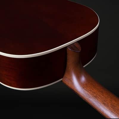 Godin Etude Classical in Natural image 6