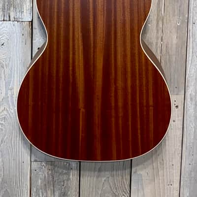 Alvarez RF26 Regent OM/Folk Acoustic Natural Complete with Killer Gig Bag  & Guitar Wall Hanger ! image 8