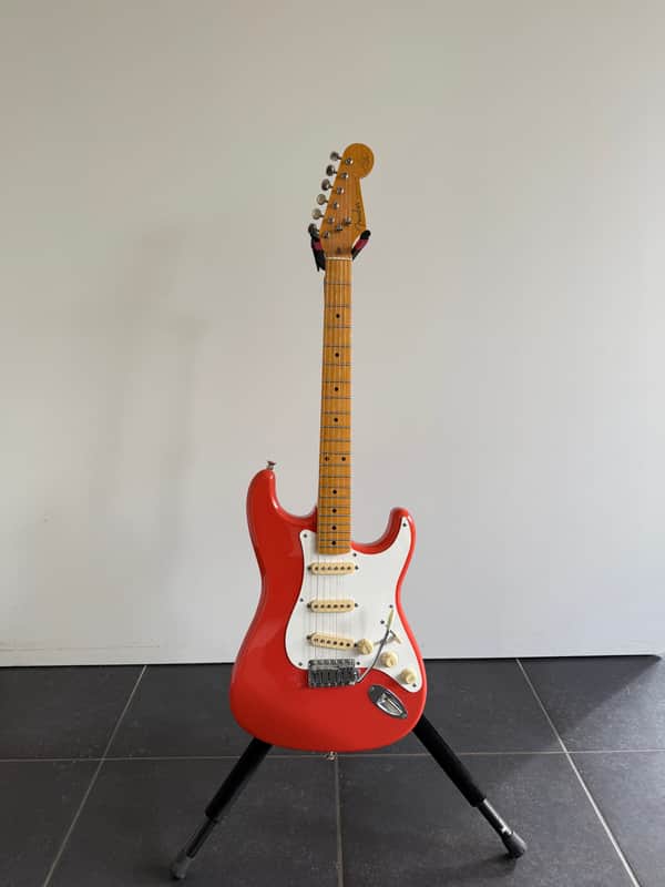 Fender Hank Marvin Signature Stratocaster 1992 - 1993 - Vintage Fiesta Red