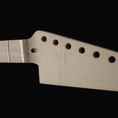 ROASTED MAPLE STRATOCASTER NECK image 5