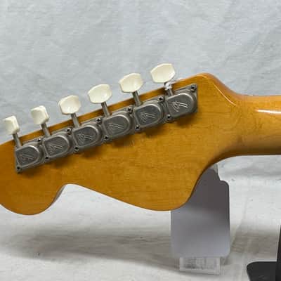 Fender Coronado I 1 Semi-Hollowbody Guitar with Case - Sunburst image 8
