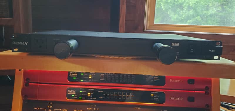 Furman PL-8 C Power Conditioner 2010s - Black image 1