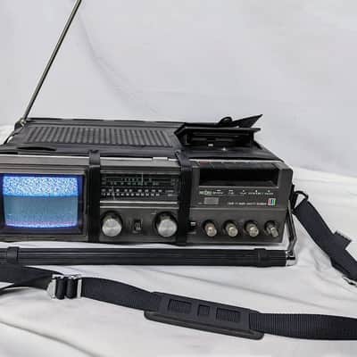 Vintage JVC CX-500US Portable TV AM/FM Cassette Player/Recorder Combo - Tested & Working image 18