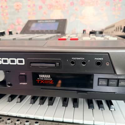 Akai MPC5000 Music Production Center image 7