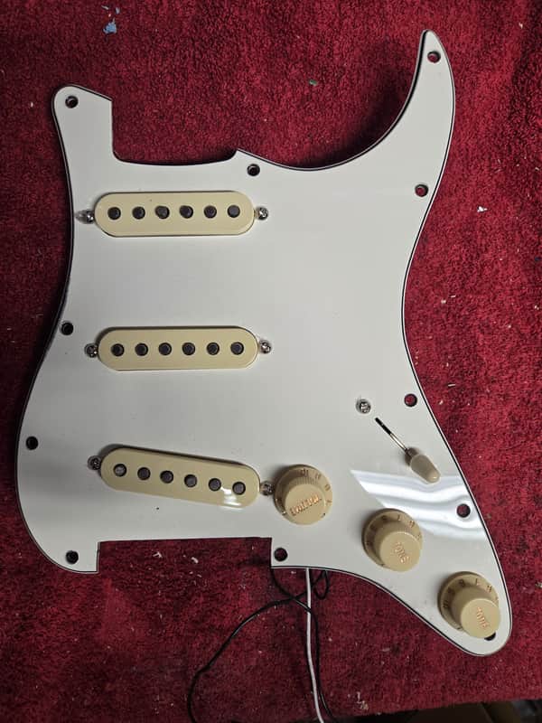 Fender Tex-Mex Loaded Stratocaster Pickguard, Parchment image 1