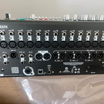 Allen & Heath QU-24C Chrome Edition 24-Channel Digital Mixer 2010s - Black image 7