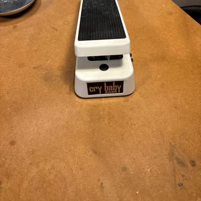 Immagine Dunlop 105Q Cry Baby Bass Wah 1999 - Present - White - 1