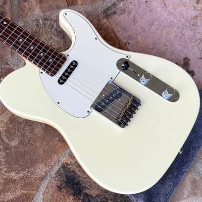 2010 G&L ASAT Classic USA – White w/OHSC image 2