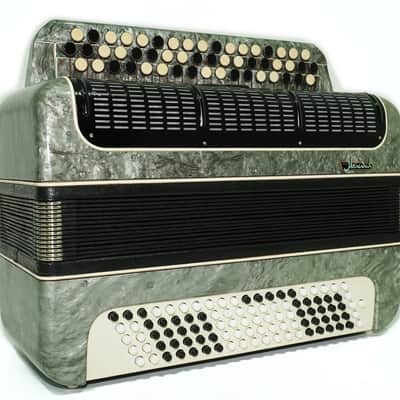 Russian Bayan Melodia Kirov, Vintage Chromatic Button accordion, made in USSR, New Straps and Soft Bag, Rich and Beautiful sound, 2751 image 4