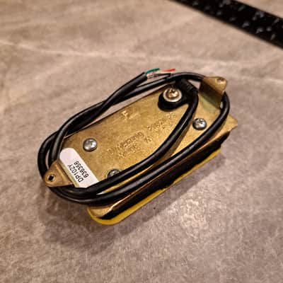 DiMarzio X2N DP102Y F-spaced 2015's - Yellow image 5