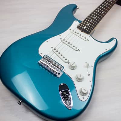Fender FSR Collection Traditional Late 60s Stratocaster - Ocean Turquoise Metallic image 4