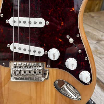 Squier Classic Vibe '70s Stratocaster with Laurel Fretboard Natural image 5