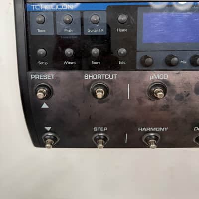 TC Helicon Voice Live 2 Vocal Multi Effects Processor Pedal + Power Supply image 2