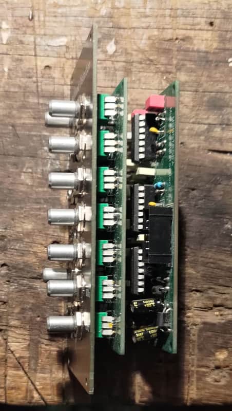 Multiband Distortion Replica Bild 1