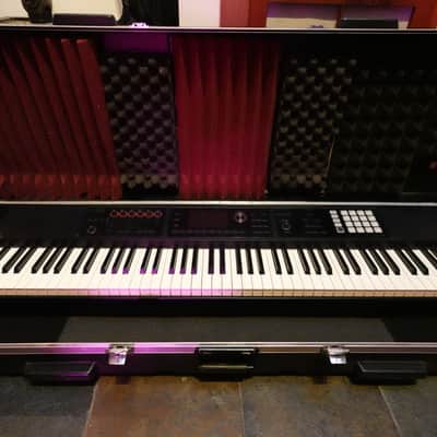 Roland FA-08 88-Key Workstation Keyboard - Black image 13