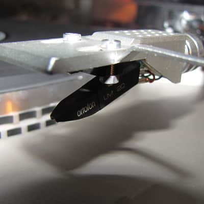 JVC   L-A55  1979-80 Automatic Direct-Drive Turntable W/ Ortofon Cartridge image 4