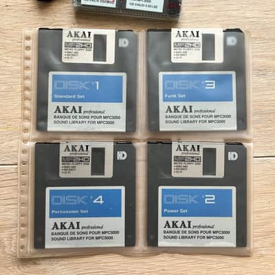 Akai MPC3000 MIDI Production Center 1993 - 2001 - Grey image 4