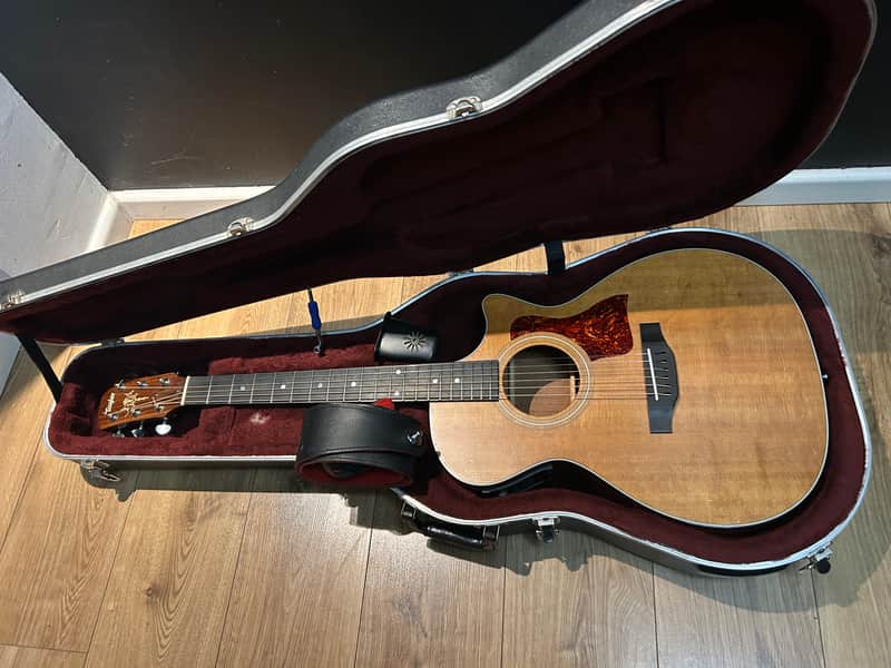 Taylor 412ce Fishman 1997 USA electroacoustic image 1