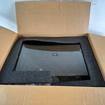 Mobile Fidelity MoFi UltraDeck Turntable w/ Dust Cover & MasterTracker Cartridge image 4