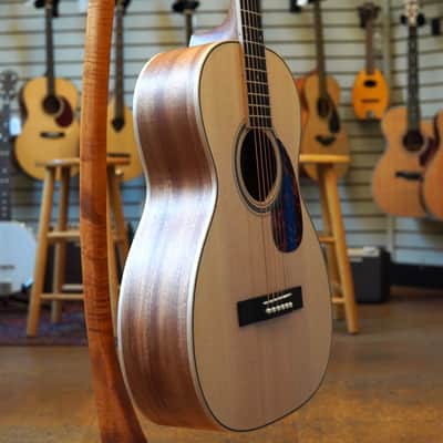 Larrivee USA 00-03 Recording Series Sitka Spruce/Mahogany Acoustic Guitar w/Hard Case image 2