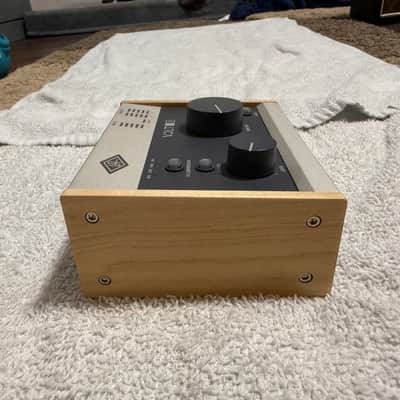 Universal Audio Volt 176 USB-C Audio Interface 2021 - Present - Tan / Gray image 8