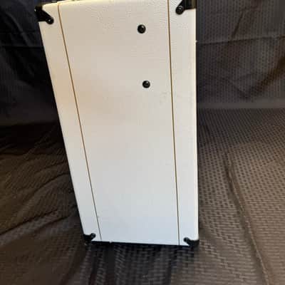 Vox AC 30C2, 30-Watt, 2 x 12" Guitar Combo Amp Limited Edition White Bronco image 4