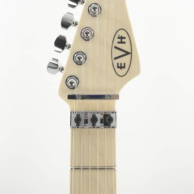 EVH Striped Series Electric Guitar 2024 Black/Yellow 3498gr image 5