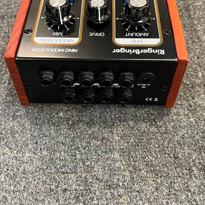 Warm Audio RingerBringer 100% Analog Ring Modulation Pedal Moog MF-102 reincarnation 2024 - Black image 4