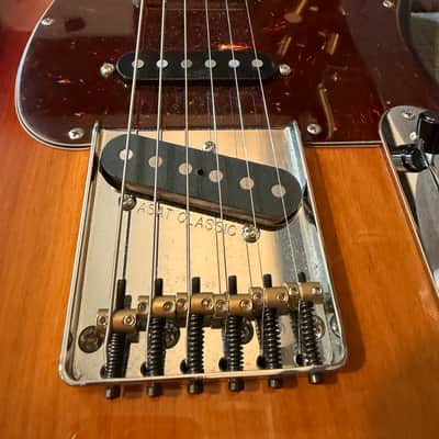 G&L Fullerton ASAT Classic 'S'-ALNICO 2014 3 Tone Sunburst image 7