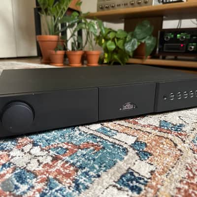Naim Audio 152XS preamp image 1