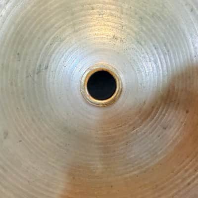 Zildjian Vintage Avedis 14" Drum Corps Marching Cymbal – USA – Single image 3
