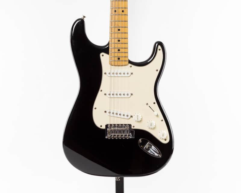 Fender Mexico Stratocaster スタンダード 1998年製 Fender Standard Stratocaster 1998 - 2005 | Reverb UK