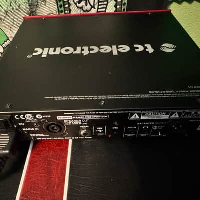 TC Electronic BH800 Bass Head & K212 2x12 Bass Cabinet Rig image 2