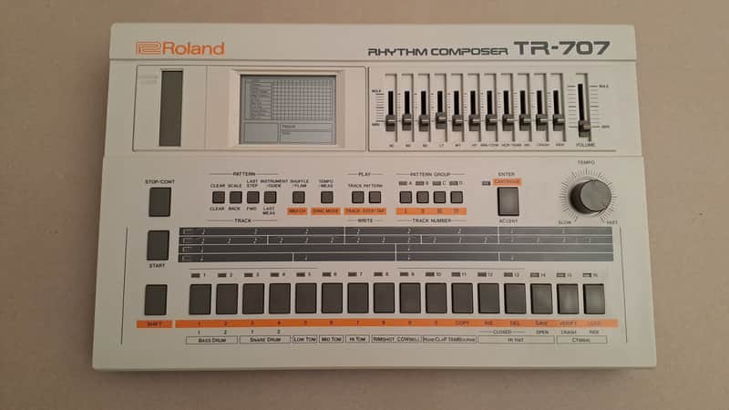 Roland TR-707 Rhythm Composer image 1