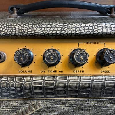 Selmer Futurama Corvette 1965 - Faux crocodile skin image 5