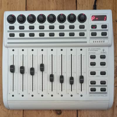 Immagine Behringer B-Control BCF2000 White USB MIDI DAW Fader Controller 2010s - Standard - 3