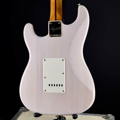 Squier FSR Classic Vibe '50s Stratocaster Maple Fingerboard Parchment Pickguard Gold Hardware White Blonde image 8