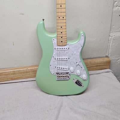 Fender Player Stratocaster 2023 - Surf Pearl image 1