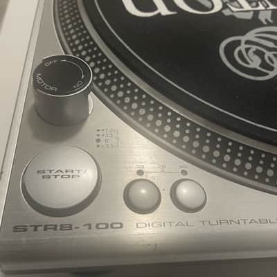 Stanton STR8-100 Direct Drive Turntables - Silver image 3