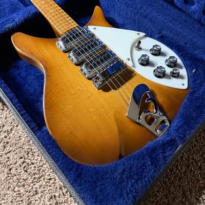 Rickenbacker 1979 320 - Autumnglo image 8
