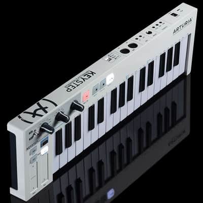 Arturia KEYSTEP 32-Key Keyboard Controller w/ Sequencer image 2