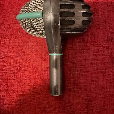 AKG D112 Large-Diaphragm Dynamic Kick Drum Microphone 2010s - Black (In Original Black Plastic Hardshell Case) image 4