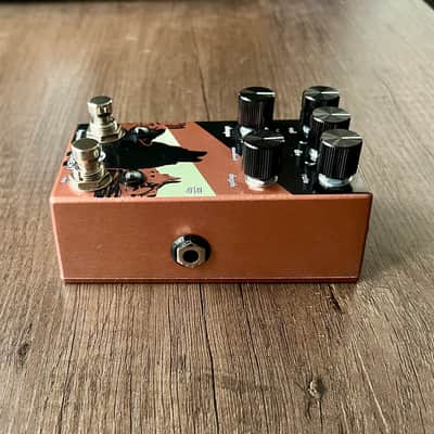 Walrus Audio Monument Harmonic Tap Tremolo V2 2018 - Present Coral / Black image 4