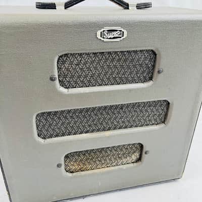 Supro Valco Chicago 51 1x10" Combo Amplifier 1947 - Gray image 3