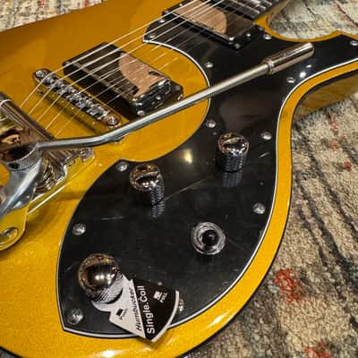 Schecter Stargazer 6 Vibrato 2024 - Present - Metallic Gold image 4