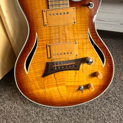 Michael Kelly Hybrid Special spalted maple burst image 7