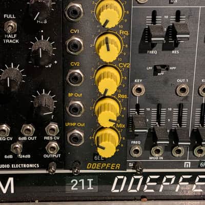 Doepfer A-124 VCF5 Wasp Filter Special Edition 2010s - Black with Yellow Knobs